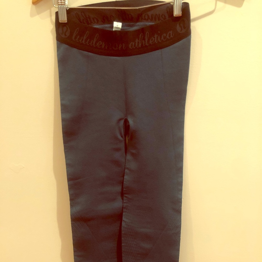 Lululemon NWT sz M Rare - Picture 3 of 6